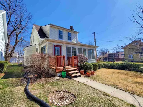 1418 25th St, Moline, IL 61265 photo 2