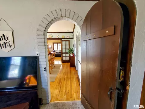 1418 25th St, Moline, IL 61265 photo 9
