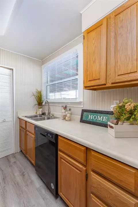 3721 14th Ave, Moline, IL 61265 photo 13