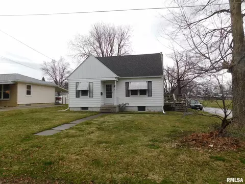 629 15th St, Silvis, IL 61282 photo 1