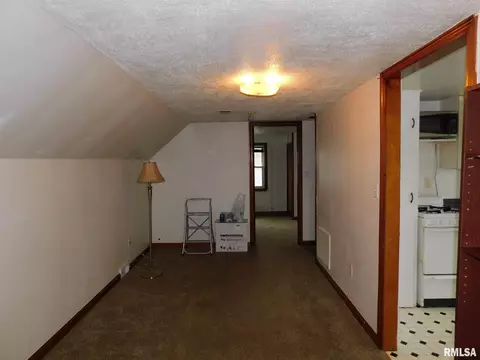 629 15th St, Silvis, IL 61282 photo 12