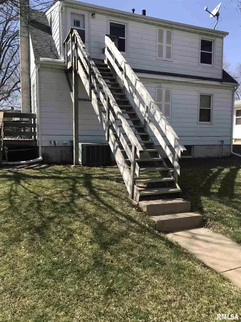 629 15th St, Silvis, IL 61282 photo 22