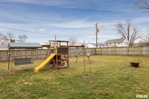 830 E 3rd Ave, Milan, IL 61264 photo 18