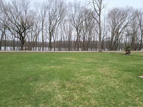 15902 Ebson, Fulton, IL 61252 photo 2