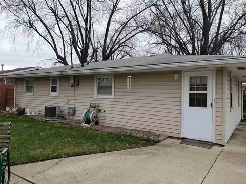 2318 12th St, Silvis, IL 61282 photo 11