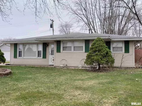 2318 12th St, Silvis, IL 61282 photo 1