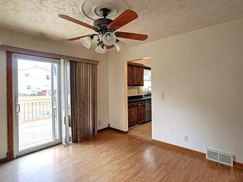 3526 35th St, Moline, IL 61265 photo 5