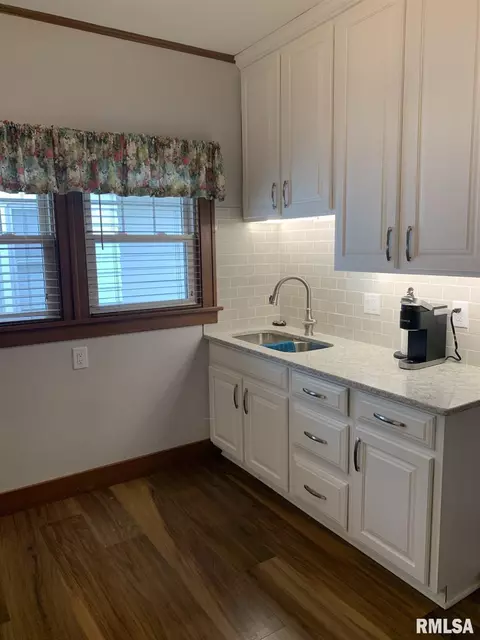 1630 24th St, Moline, IL 61265 photo 11