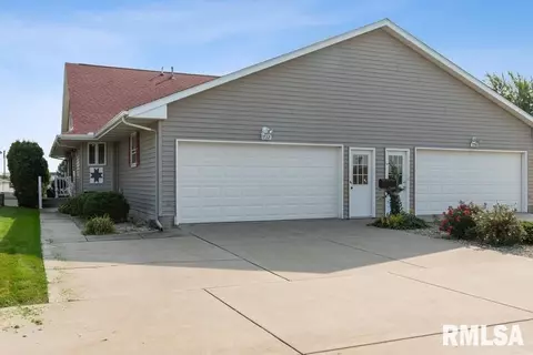 732 E Iowa St, Eldridge, IA 52748 photo 24