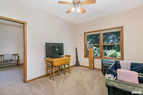 3560 49th St, Moline, IL 61265 photo 16