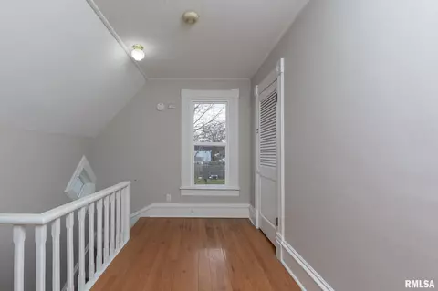 1818 10th St, Moline, IL 61265 photo 16