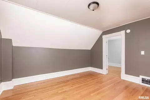 1818 10th St, Moline, IL 61265 photo 19