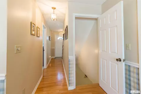 908 E Gregory Ave, Marion, IL 62959 photo 19