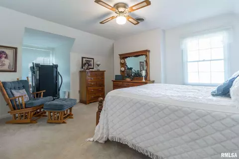 908 E Gregory Ave, Marion, IL 62959 photo 24