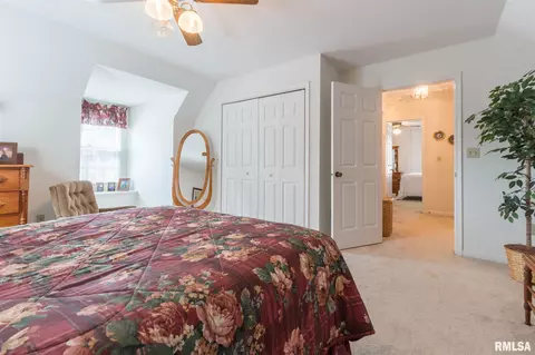 908 E Gregory Ave, Marion, IL 62959 photo 28