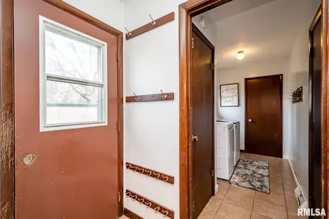406 Westview Dr, Atkinson, IL 61235 photo 12