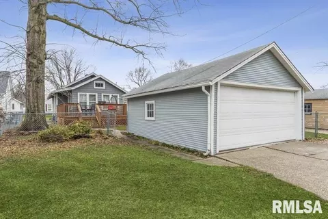 2444 33rd St, Moline, IL 61265 photo 3