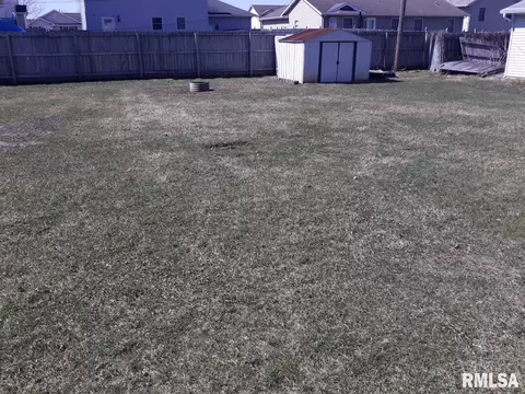 1810 14th St, Silvis, IL 61282 photo 9