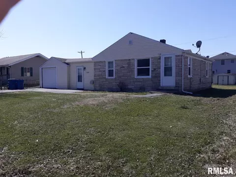 1810 14th St, Silvis, IL 61282 photo 11
