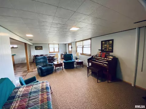 304 Oakview Ter, Aledo, IL 61231 photo 6