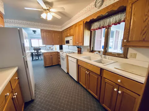 304 Oakview Ter, Aledo, IL 61231 photo 12