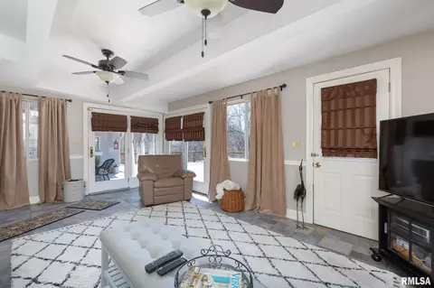 3219 9th St, Moline, IL 61265 photo 24