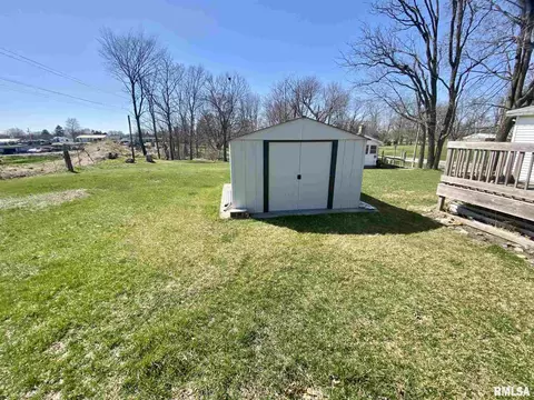 1016 E Main St, Aledo, IL 61231 photo 10