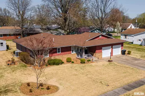 1502 W Malden St, Marion, IL 62959 photo 9