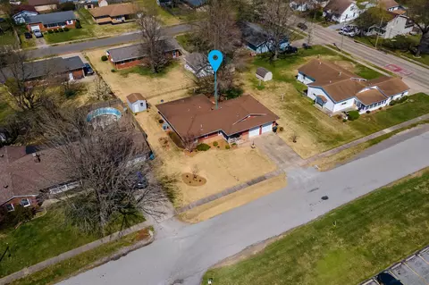 1502 W Malden St, Marion, IL 62959 photo 10