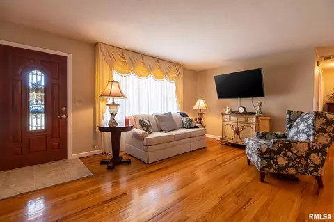 1502 W Malden St, Marion, IL 62959 photo 24