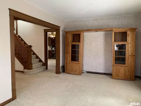 2006 13th St, Moline, IL 61265 photo 9