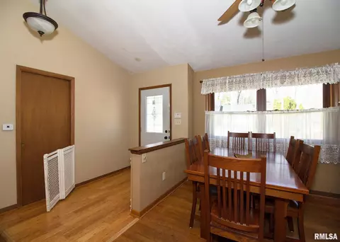 3226 11th Ave, Moline, IL 61265 photo 6