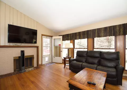 3226 11th Ave, Moline, IL 61265 photo 3