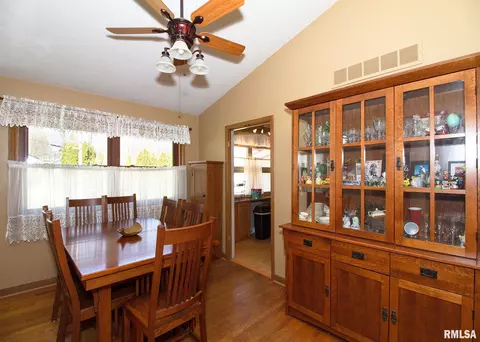 3226 11th Ave, Moline, IL 61265 photo 7