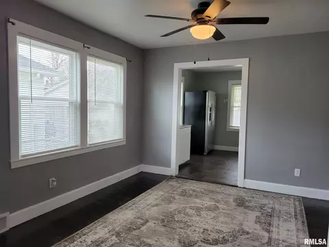 1923 24th St, Moline, IL 61265 photo 10
