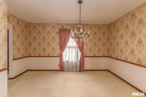 2809 2nd St, Moline, IL 61265 photo 8