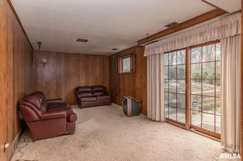 2809 2nd St, Moline, IL 61265 photo 18