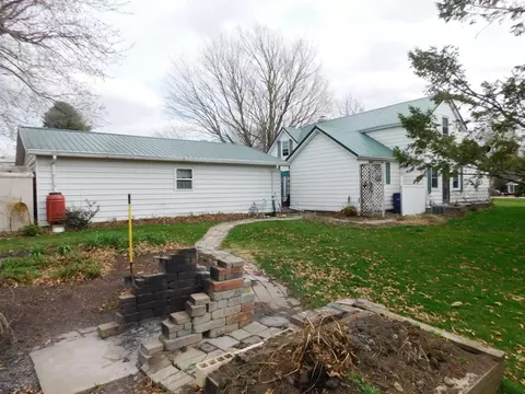 242 Oak St, Andover, IL 61233 photo 4