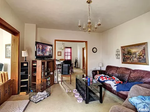 1128 11th St, Moline, IL 61265 photo 4