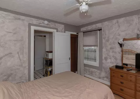405 45th St, Moline, IL 61265 photo 11