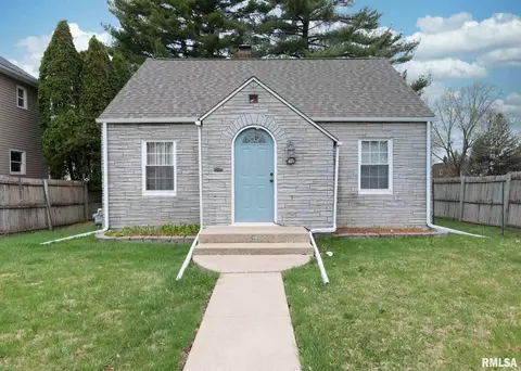 405 45th St, Moline, IL 61265 photo 1