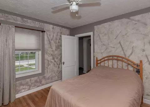 405 45th St, Moline, IL 61265 photo 10