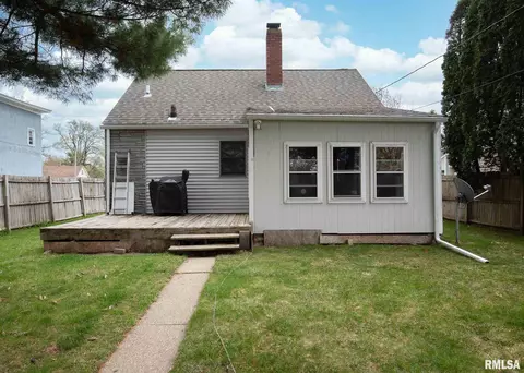405 45th St, Moline, IL 61265 photo 22