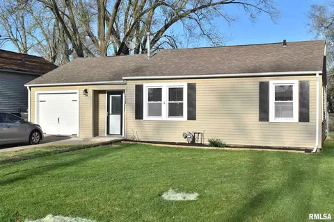 2328 47th St, Moline, IL 61265 photo 2