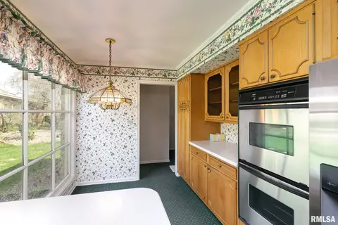 3107 27th Ave, Moline, IL 61265 photo 8