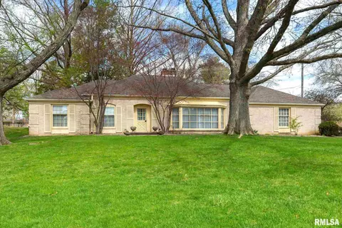 3107 27th Ave, Moline, IL 61265 photo 1