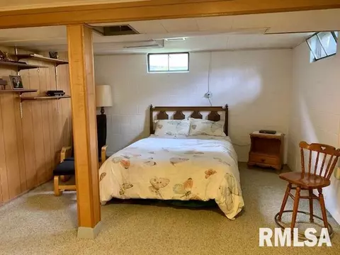 1715 N 4th St, Clinton, IA 52732 photo 24