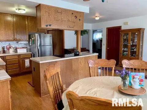 1715 N 4th St, Clinton, IA 52732 photo 7