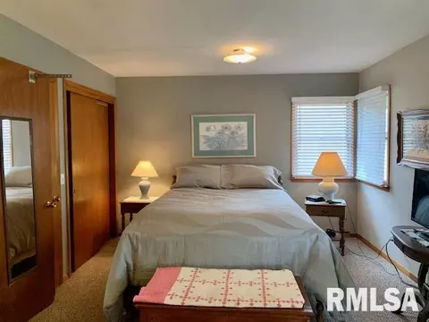 1715 N 4th St, Clinton, IA 52732 photo 13