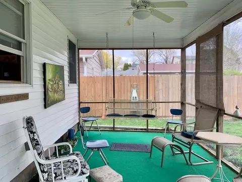 1715 N 4th St, Clinton, IA 52732 photo 21
